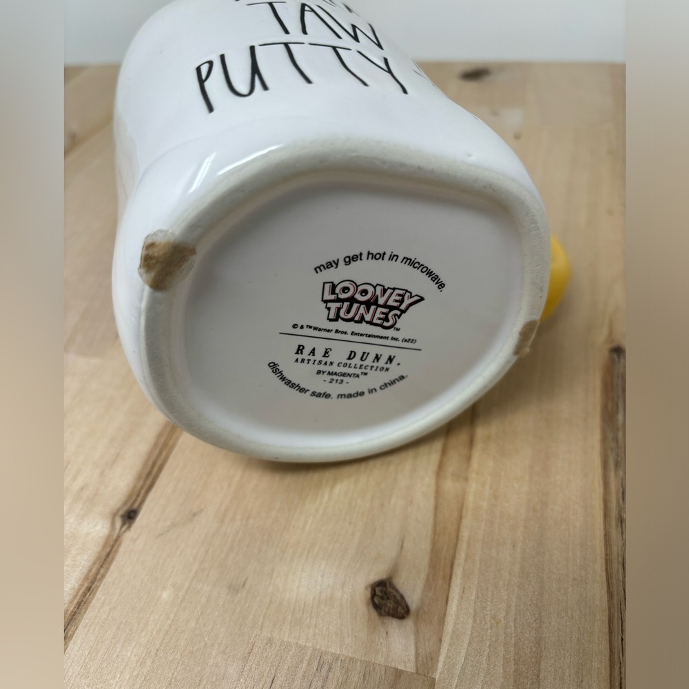 Rae Dunn I TAUT I TAW A PUTTY TAT Mug Tweety Bird Double Sided Yellow Interior - Picture 4 of 4
